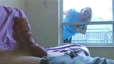 En ung elskerinde forførte en nar til sex med en selfie.