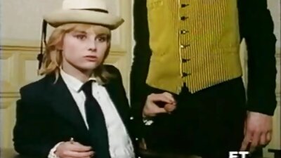 Porno med en krøllet elskerinde på et hotel.