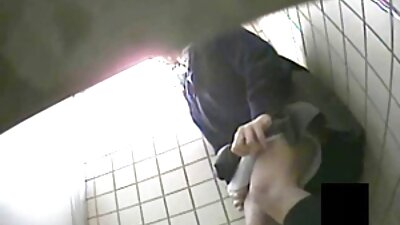Sperm på tranny læber efter røv fucking.